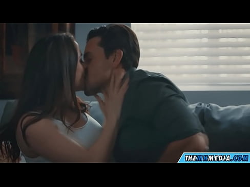 ❤️ හොඳ කඩවසම් මවක් සමඟ ආදර ලිංගික හැසිරීම ❤️ Sex video අප වෙත